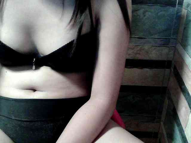 HornyNica webcam