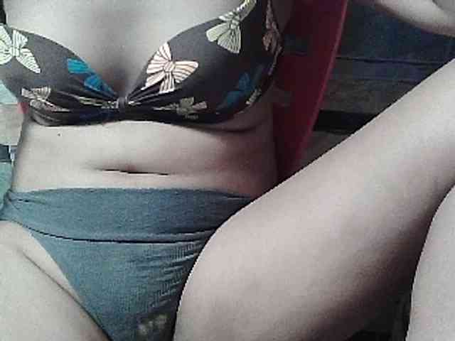 HornyNica webcam