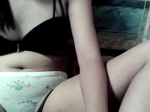 HornyNica webcam