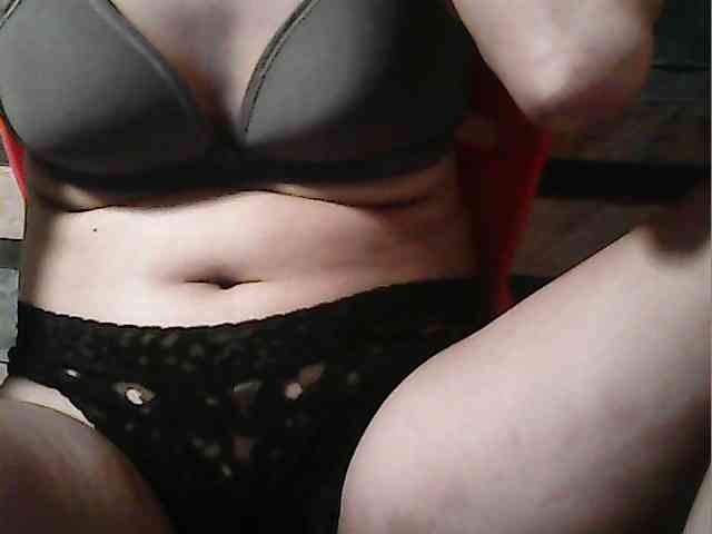 HornyNica webcam