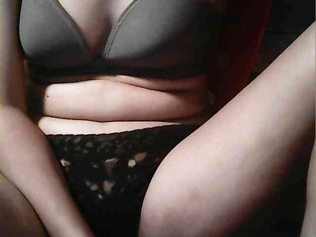 HornyNica webcam