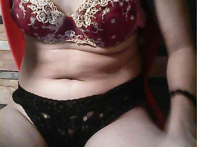 HornyNica webcam