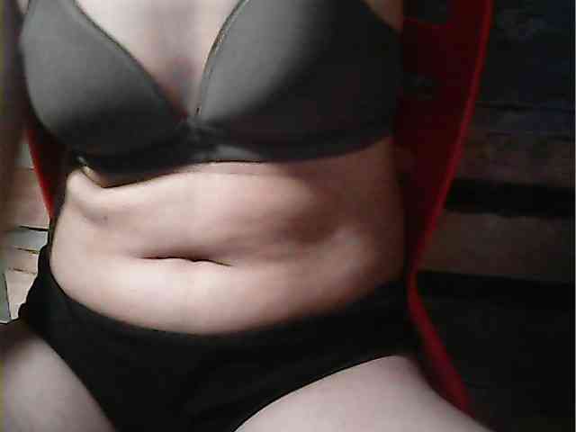 HornyNica webcam