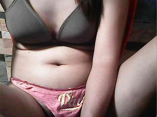 HornyNica webcam