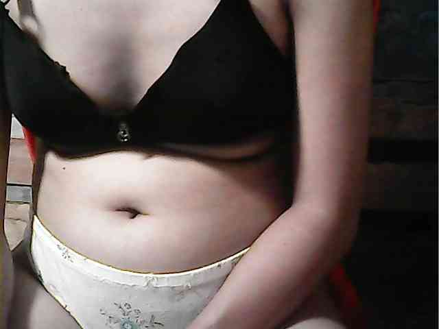 HornyNica webcam