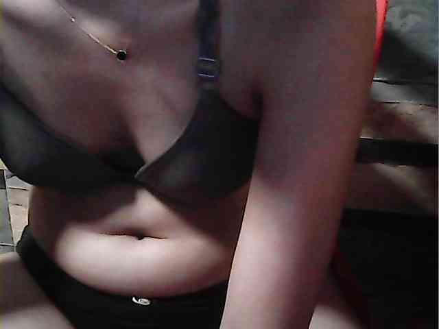 HornyNica webcam