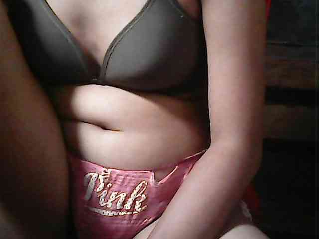 HornyNica webcam