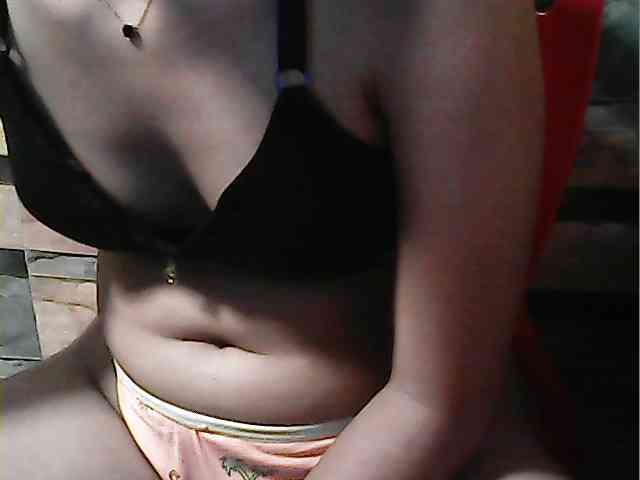 HornyNica webcam