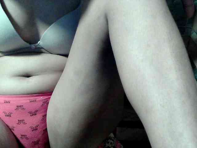 HornyNica webcam