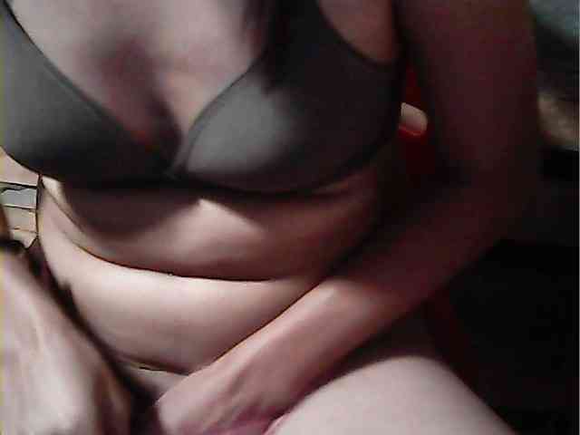 HornyNica webcam
