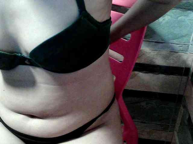 HornyNica webcam