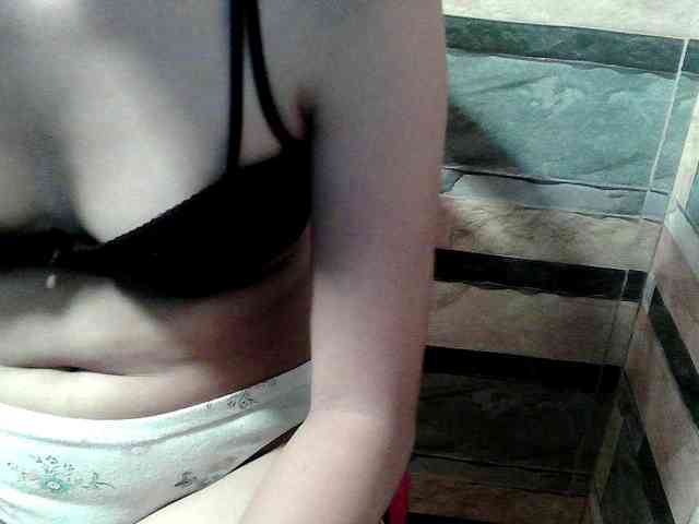 HornyNica webcam