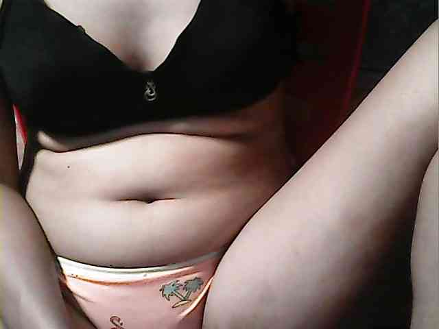 HornyNica webcam