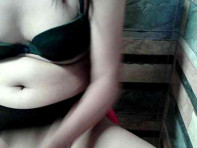 HornyNica webcam