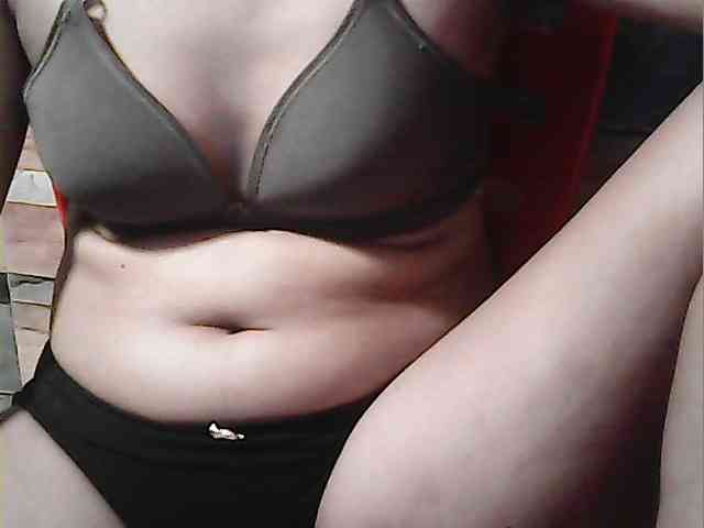 HornyNica webcam