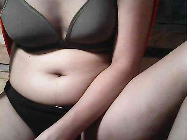 HornyNica webcam
