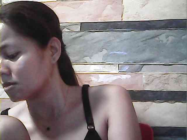HornyNica webcam