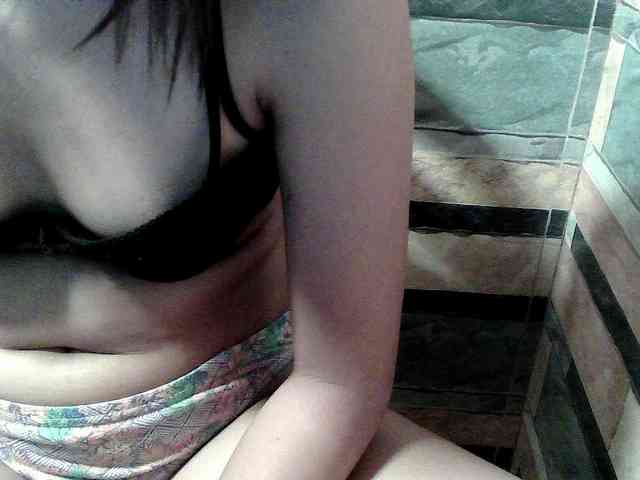 HornyNica webcam