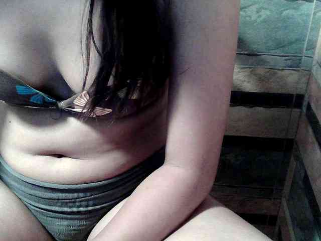 HornyNica webcam