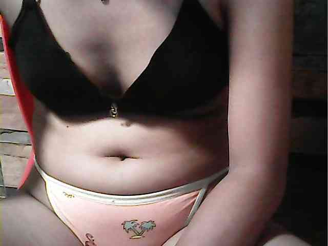 HornyNica webcam