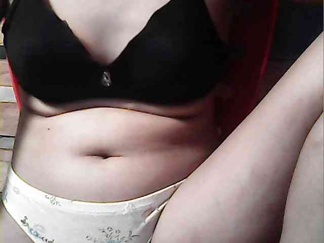 flowerhairypinay Live Webcam on BongaCams
