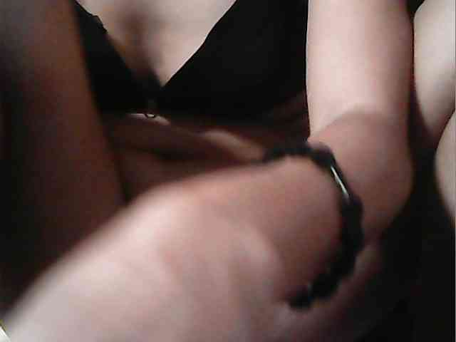 HornyNica webcam