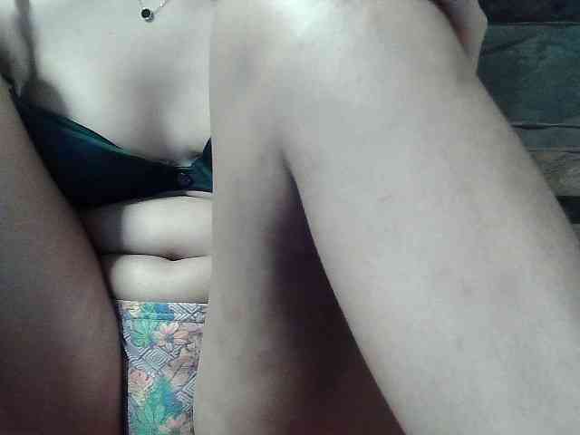 HornyNica webcam