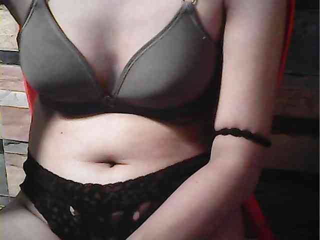 HornyNica webcam