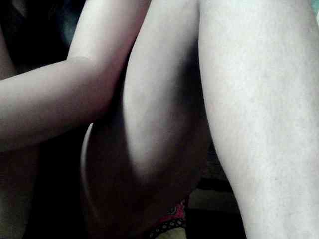 HornyNica webcam