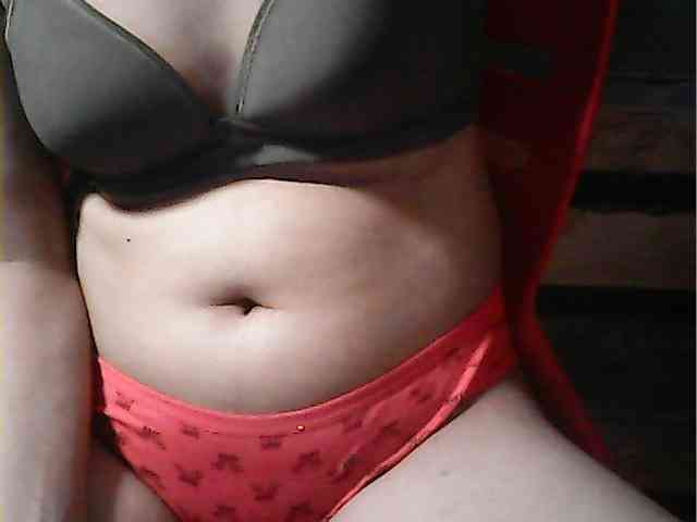 HornyNica webcam