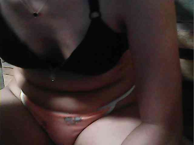 HornyNica webcam