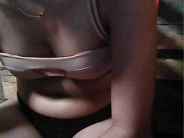 flowerhairypinay Live Webcam on BongaCams