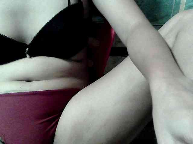 HornyNica webcam