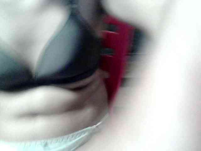 HornyNica webcam