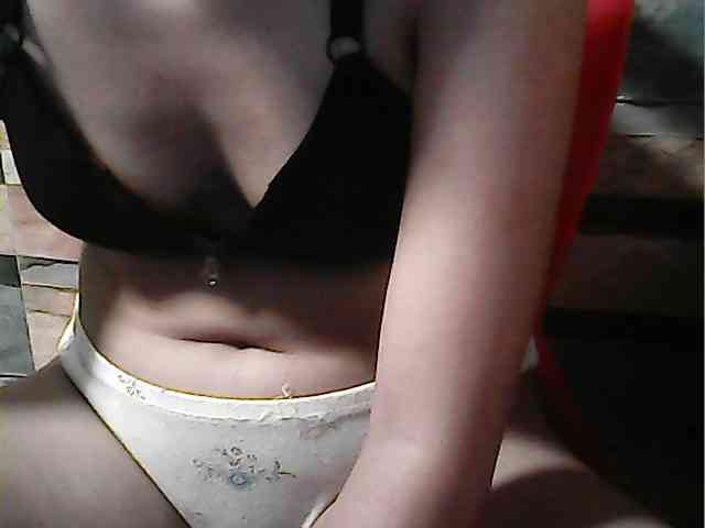 HornyNica webcam