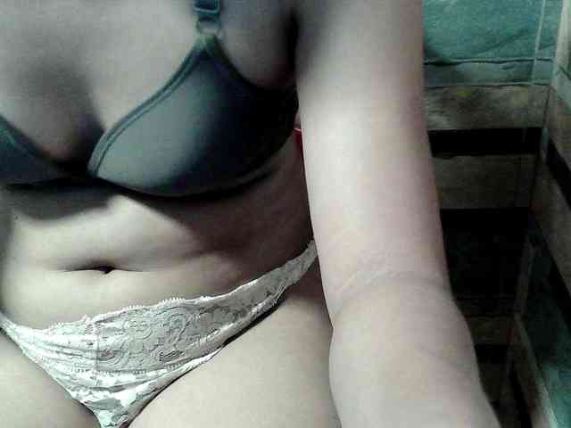 HornyNica webcam