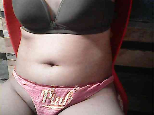 HornyNica webcam