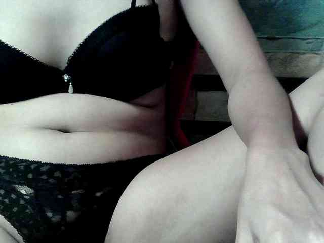 HornyNica webcam