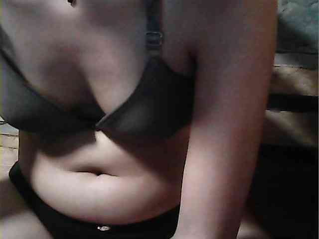HornyNica webcam