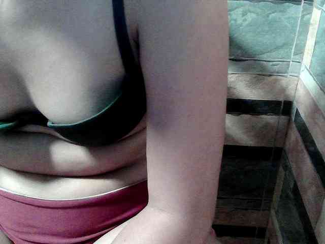 HornyNica webcam