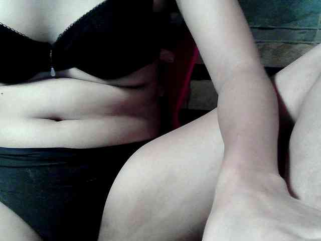 HornyNica webcam