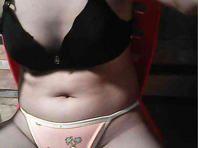 HornyNica webcam