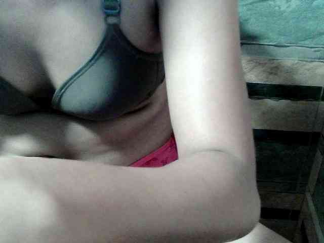 HornyNica webcam