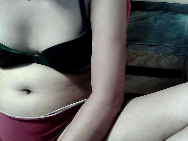 HornyNica webcam