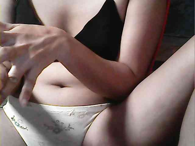 HornyNica webcam