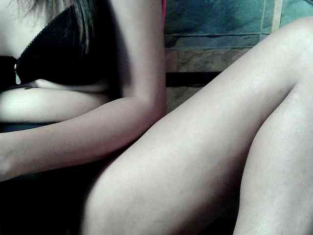 HornyNica webcam