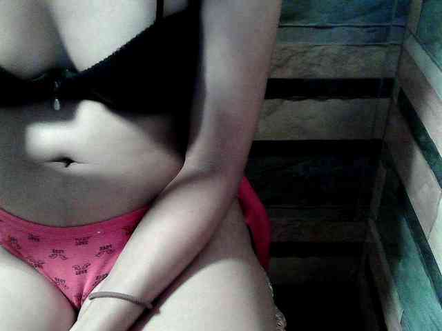 HornyNica webcam
