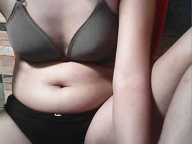 HornyNica webcam