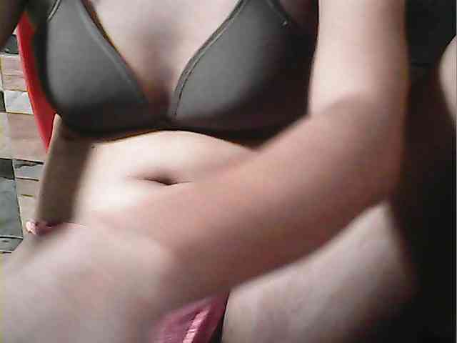 HornyNica webcam