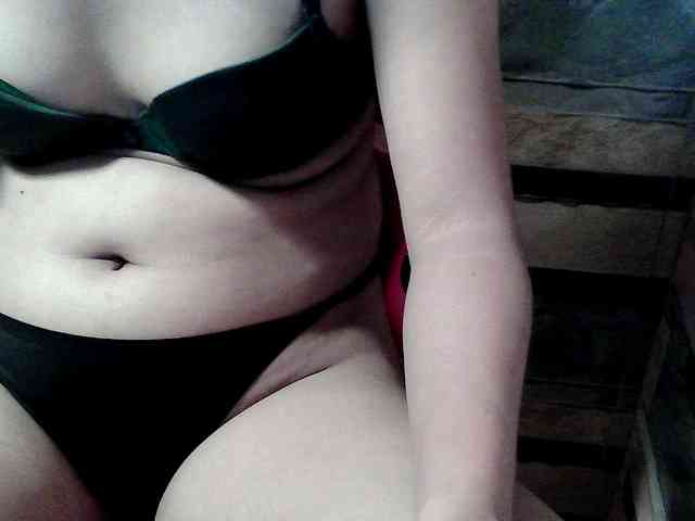HornyNica webcam